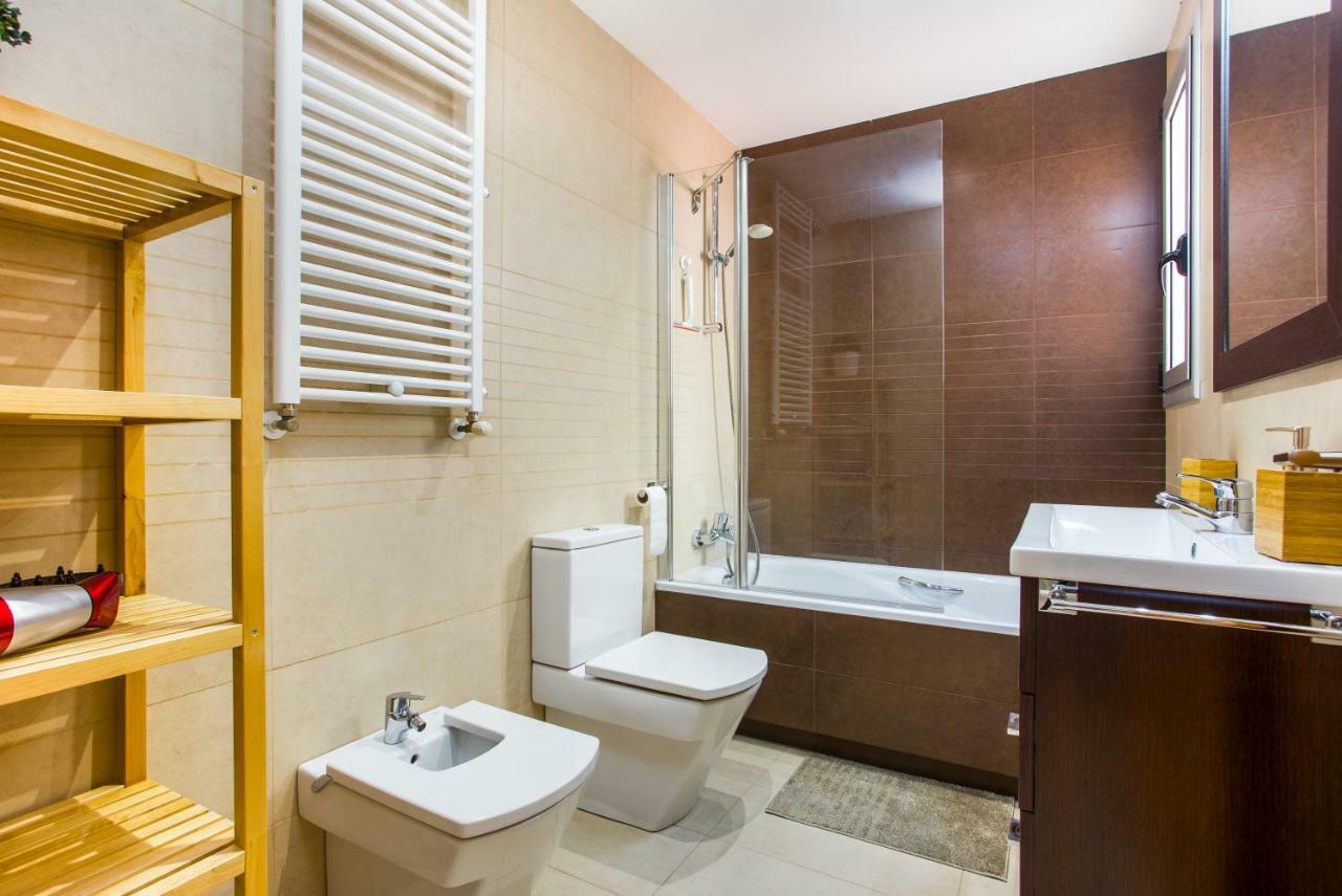 Feriapiso Apartments Palmer L'Hospitalet de Llobregat Bagian luar foto