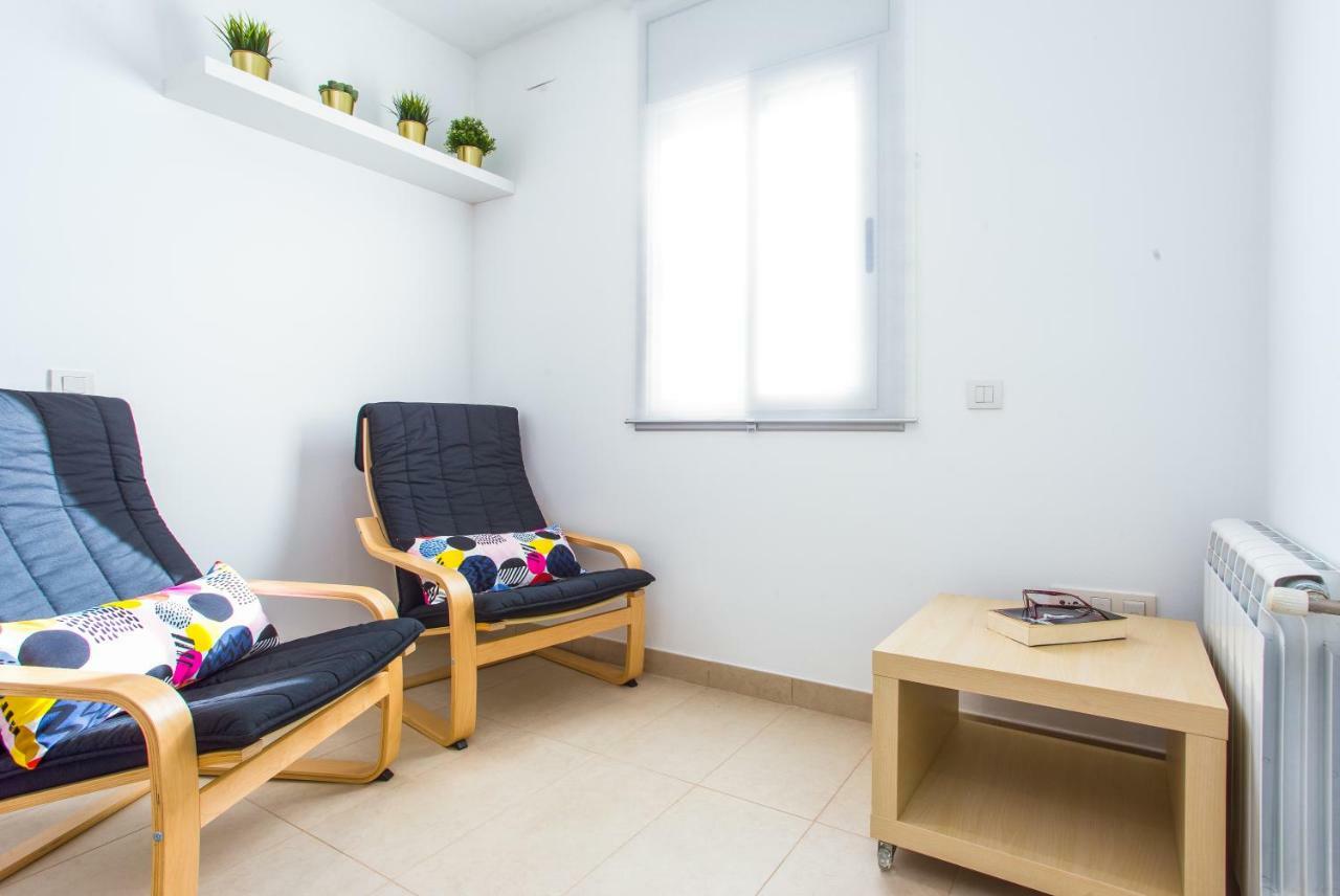 Feriapiso Apartments Palmer L'Hospitalet de Llobregat Bagian luar foto
