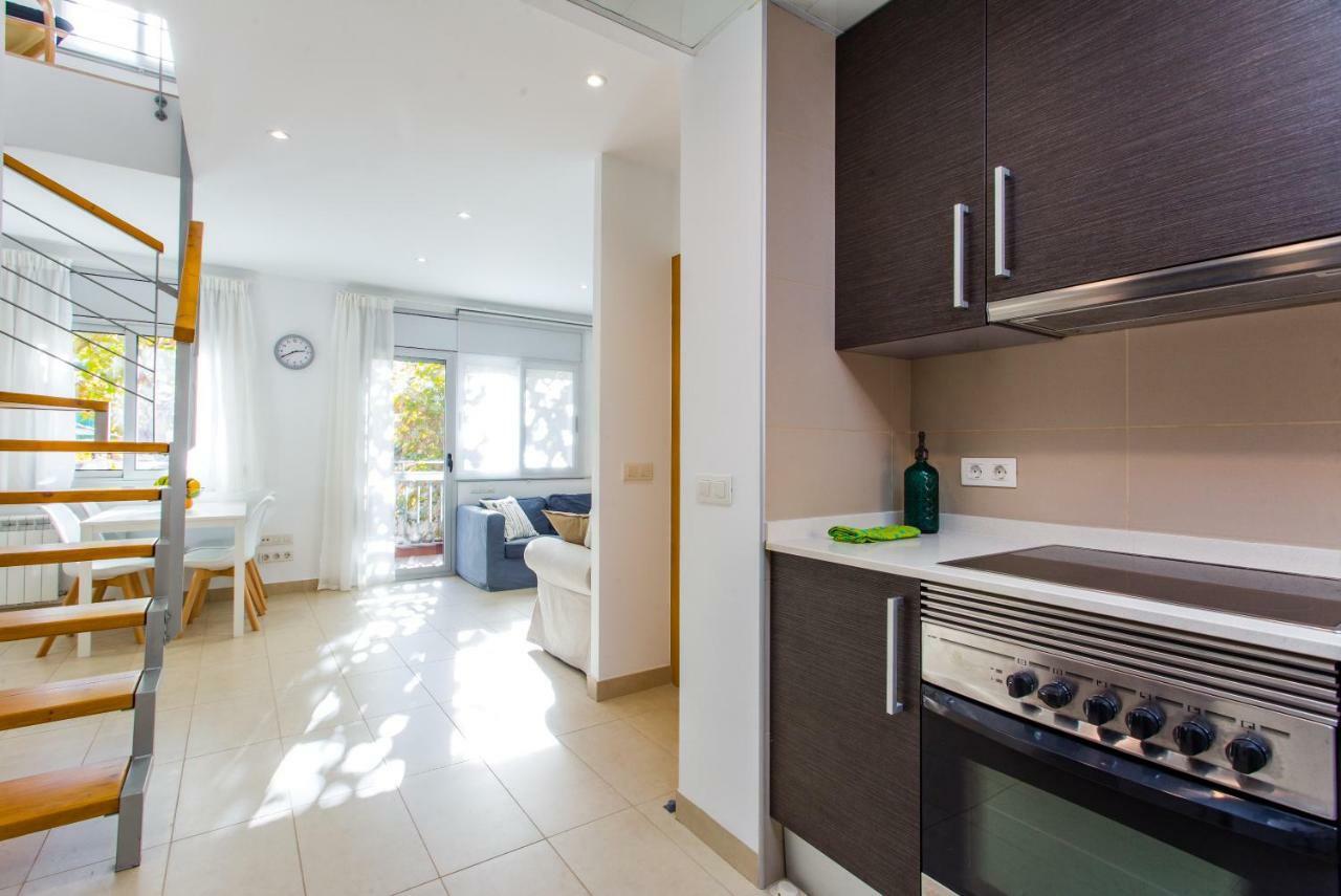 Feriapiso Apartments Palmer L'Hospitalet de Llobregat Bagian luar foto