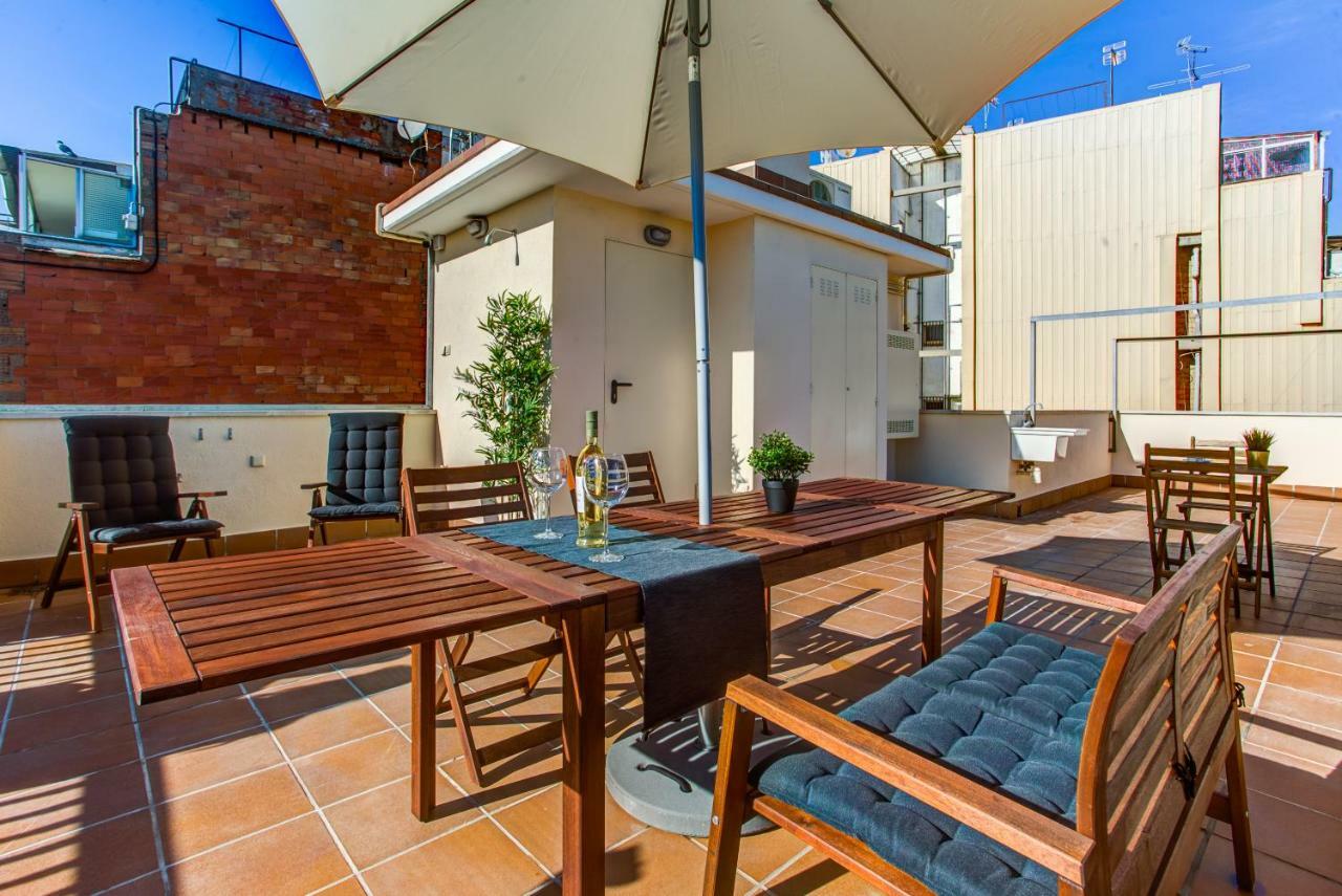 Feriapiso Apartments Palmer L'Hospitalet de Llobregat Bagian luar foto