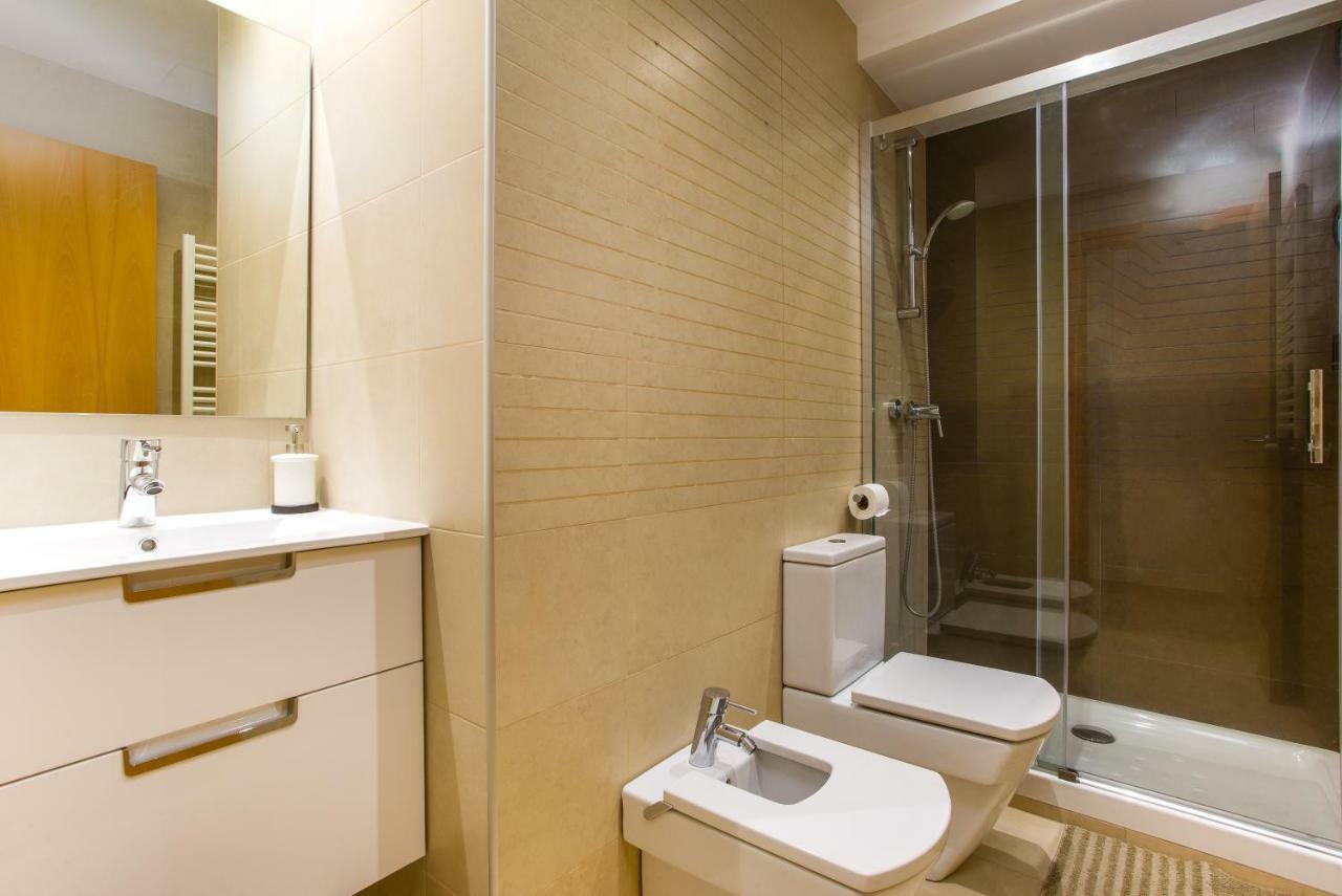Feriapiso Apartments Palmer L'Hospitalet de Llobregat Bagian luar foto
