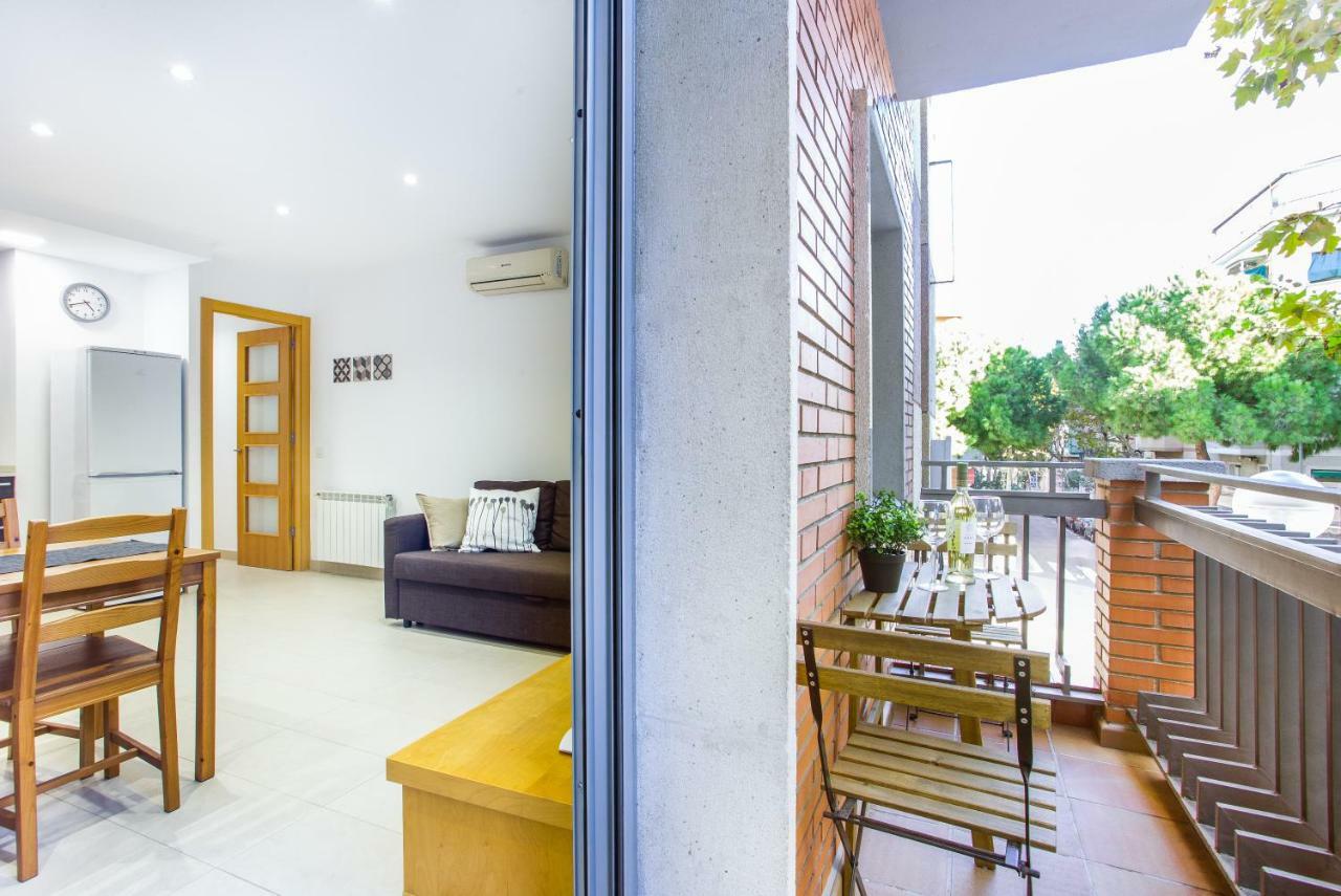 Feriapiso Apartments Palmer L'Hospitalet de Llobregat Bagian luar foto
