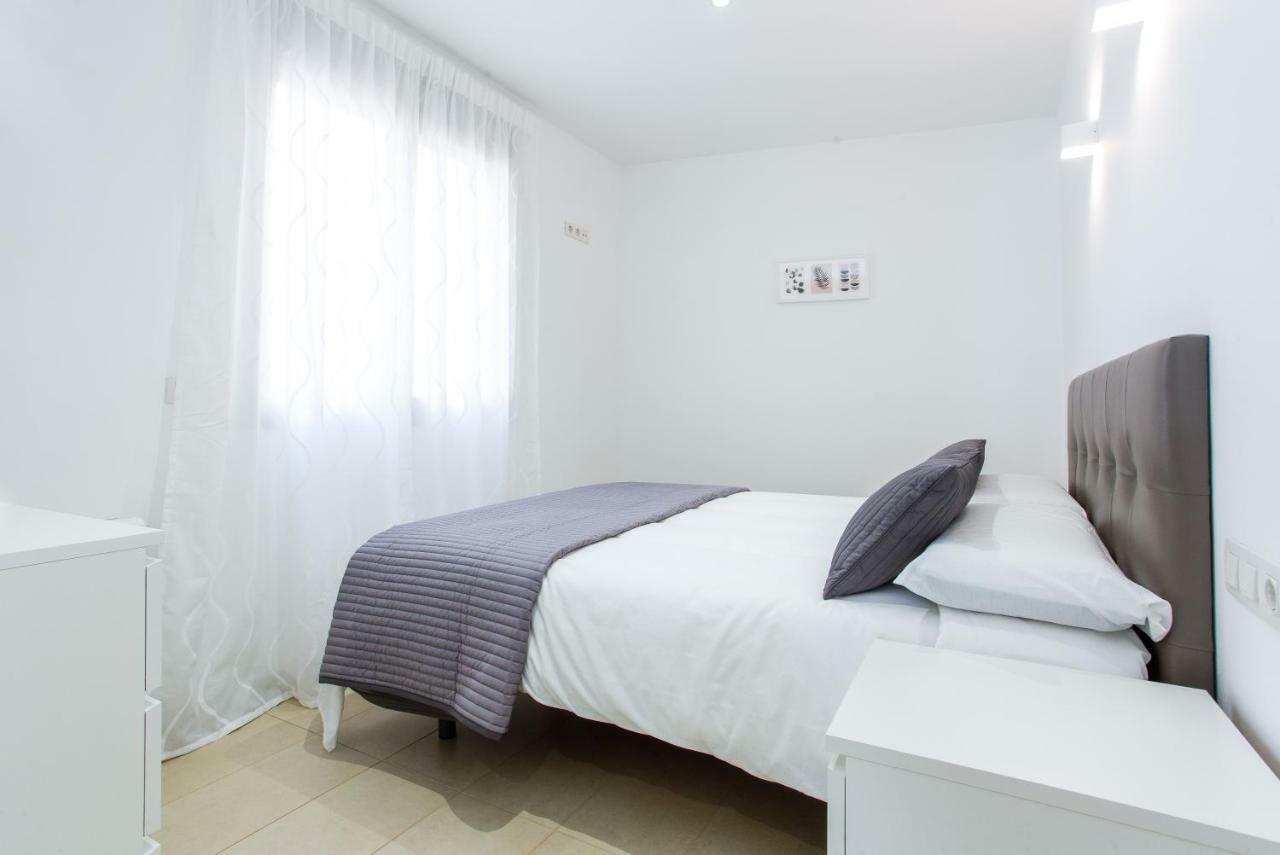 Feriapiso Apartments Palmer L'Hospitalet de Llobregat Bagian luar foto