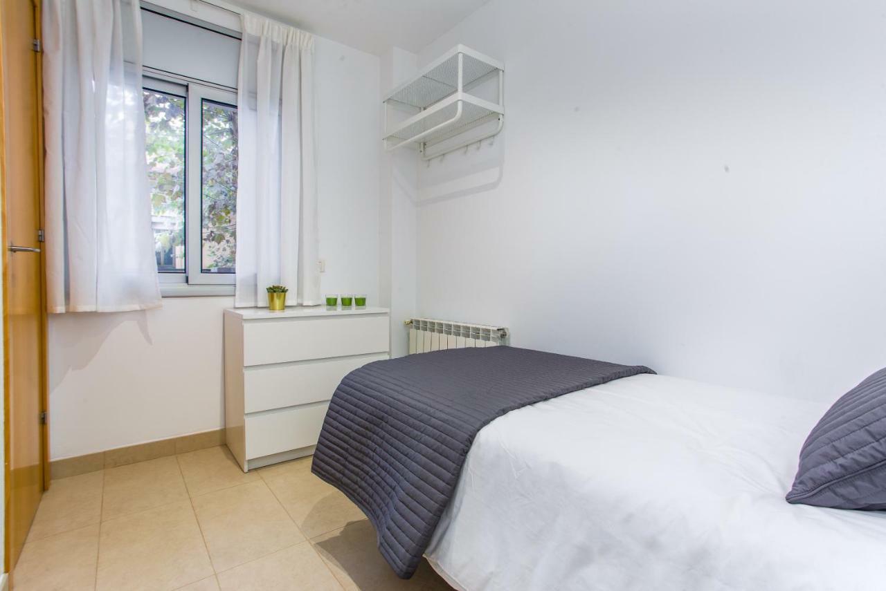 Feriapiso Apartments Palmer L'Hospitalet de Llobregat Bagian luar foto