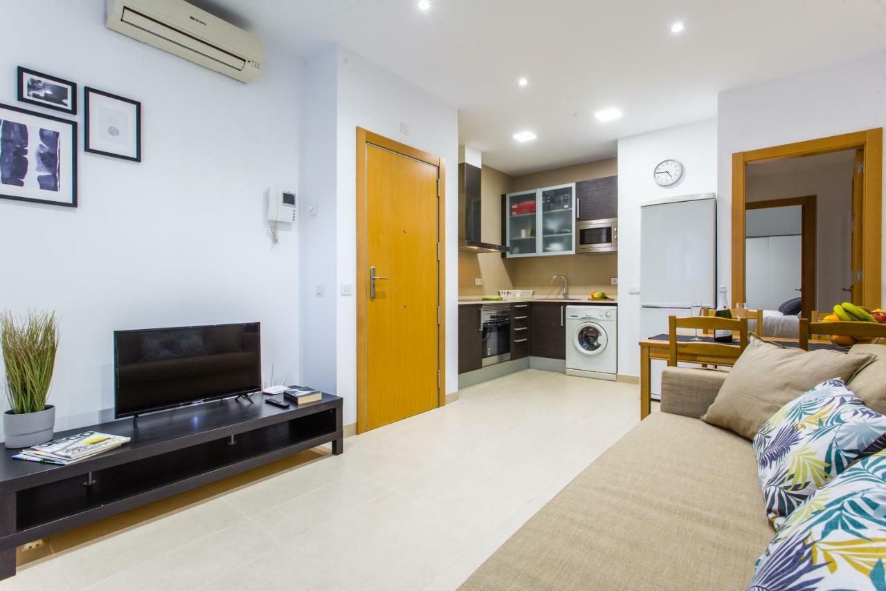 Feriapiso Apartments Palmer L'Hospitalet de Llobregat Bagian luar foto
