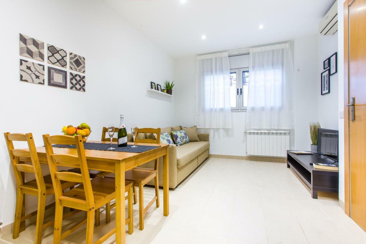 Feriapiso Apartments Palmer L'Hospitalet de Llobregat Bagian luar foto