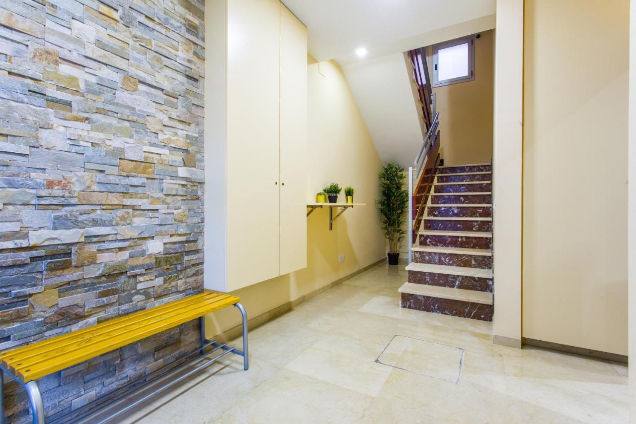 Feriapiso Apartments Palmer L'Hospitalet de Llobregat Bagian luar foto